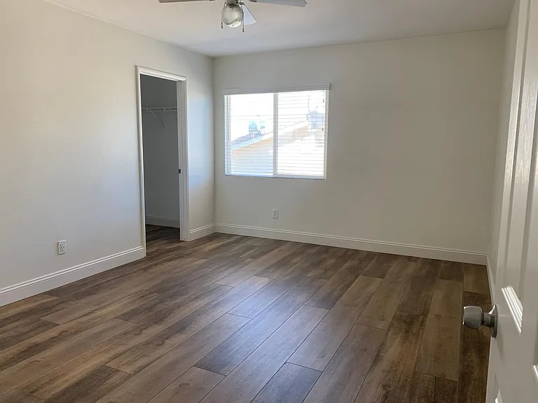 Upstairs bedroom 2