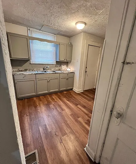 418 S Terrace Ave — Photo 4