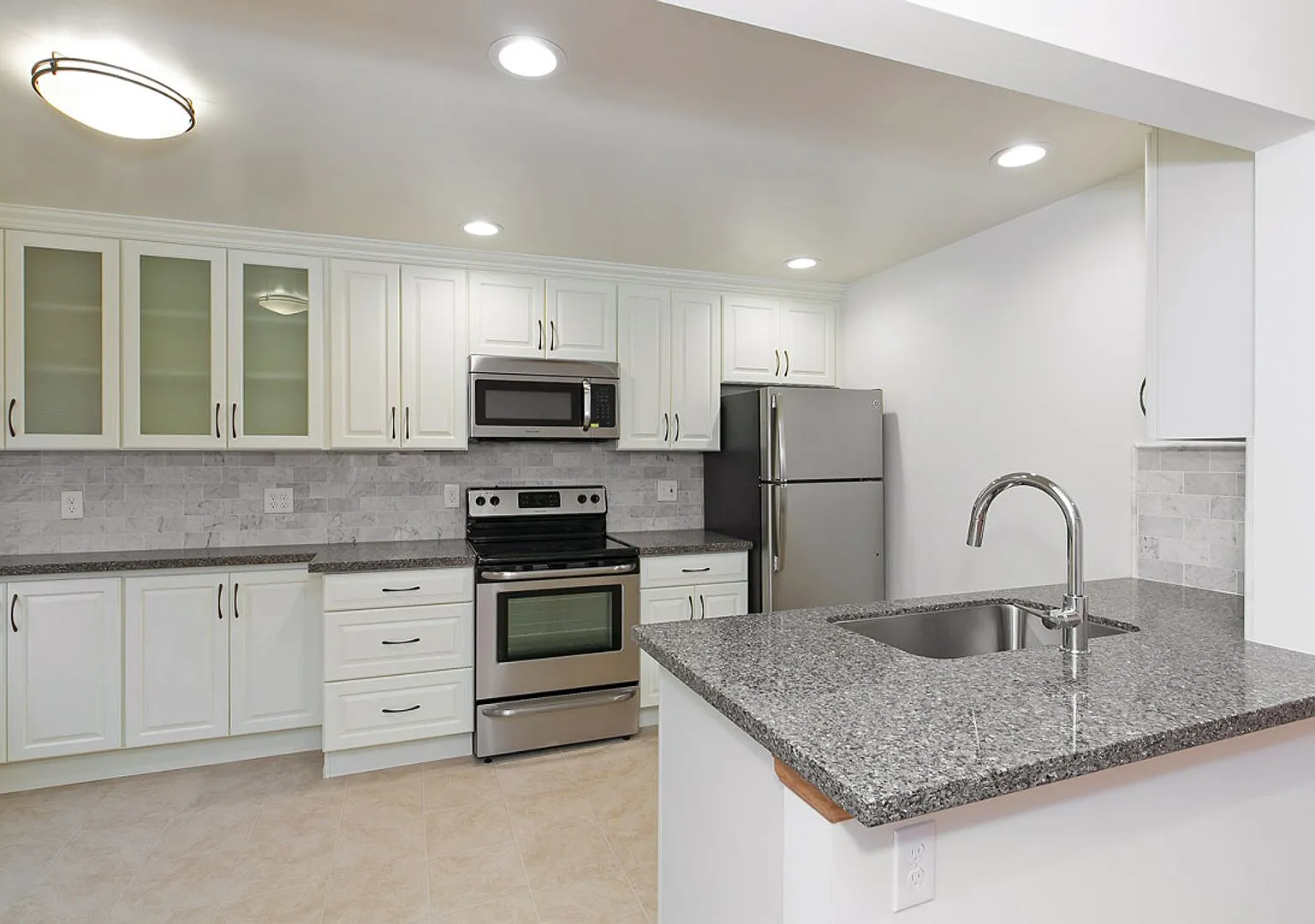 Florentia Street Apartments — Photo 2
