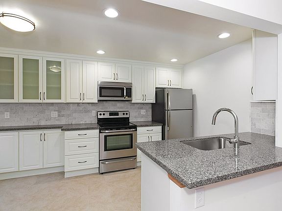 2nd image of 116 Florentia St APT 4