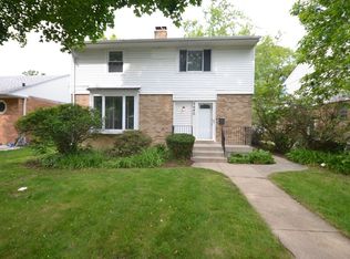 8640 Springfield Ave, Skokie, IL 60076