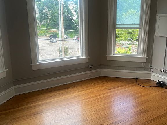 2nd image of 205-209 Church St #14
