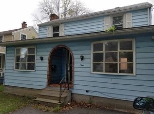 9 D St, Niagara Falls, NY 14303