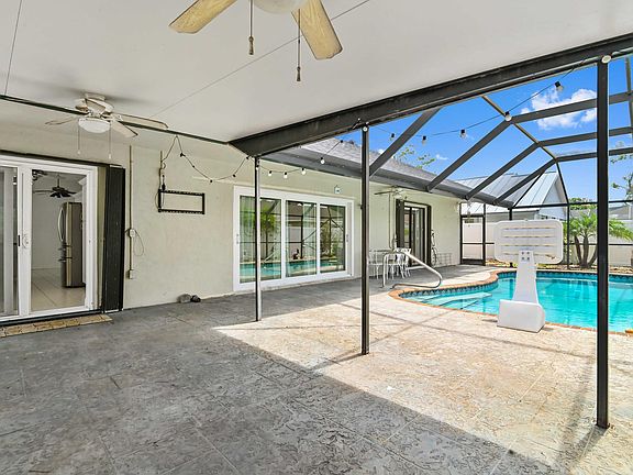 3rd image of 8372 Myakka Court