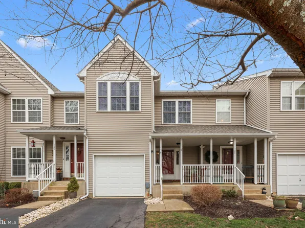 136 Bishops Gate Ln, Doylestown, PA 18901