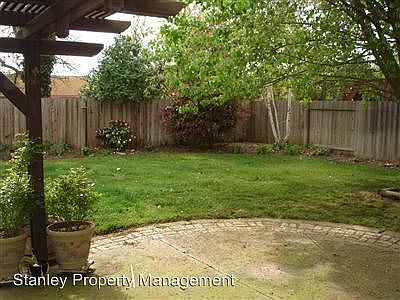 2nd image of 9076 Drake Meadow Way