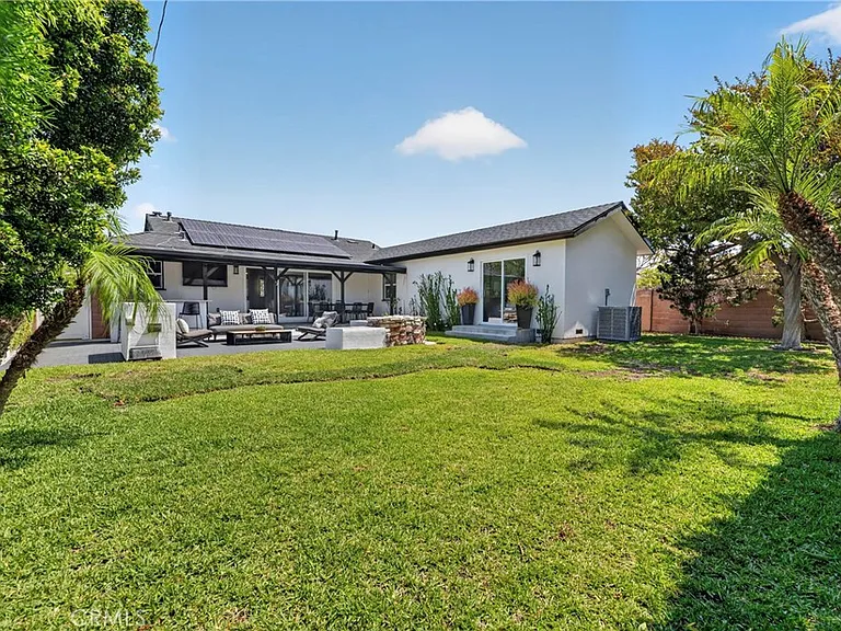 1030 E Oakmont Ave — Photo 21