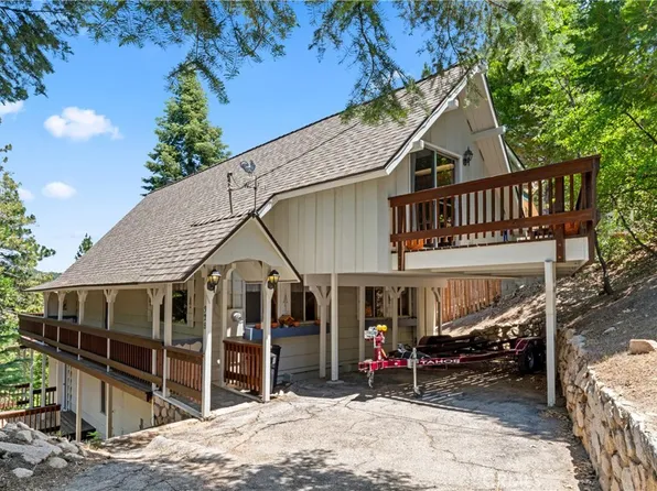 328 Emerald Dr, Lake Arrowhead, CA 92352