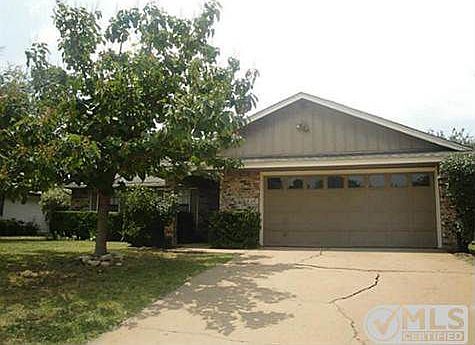 2nd image of 410 Heather Dr