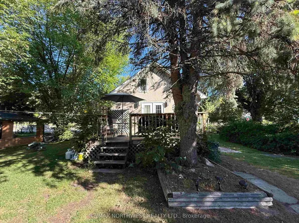 55 Norman Dr, Kenora, ON P9N 3T5