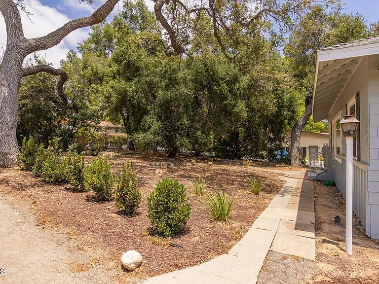 605 W Ojai Ave — Photo 14