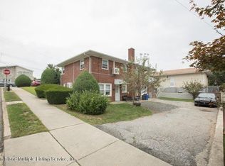75 Piedmont Ave, Staten Island, NY 10305