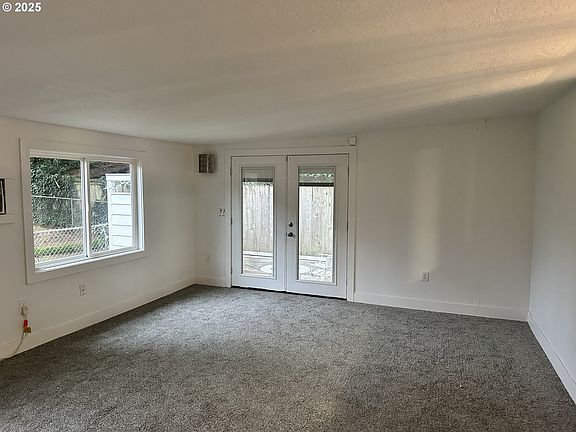 5th image of 14226 SE Schroeder Ln