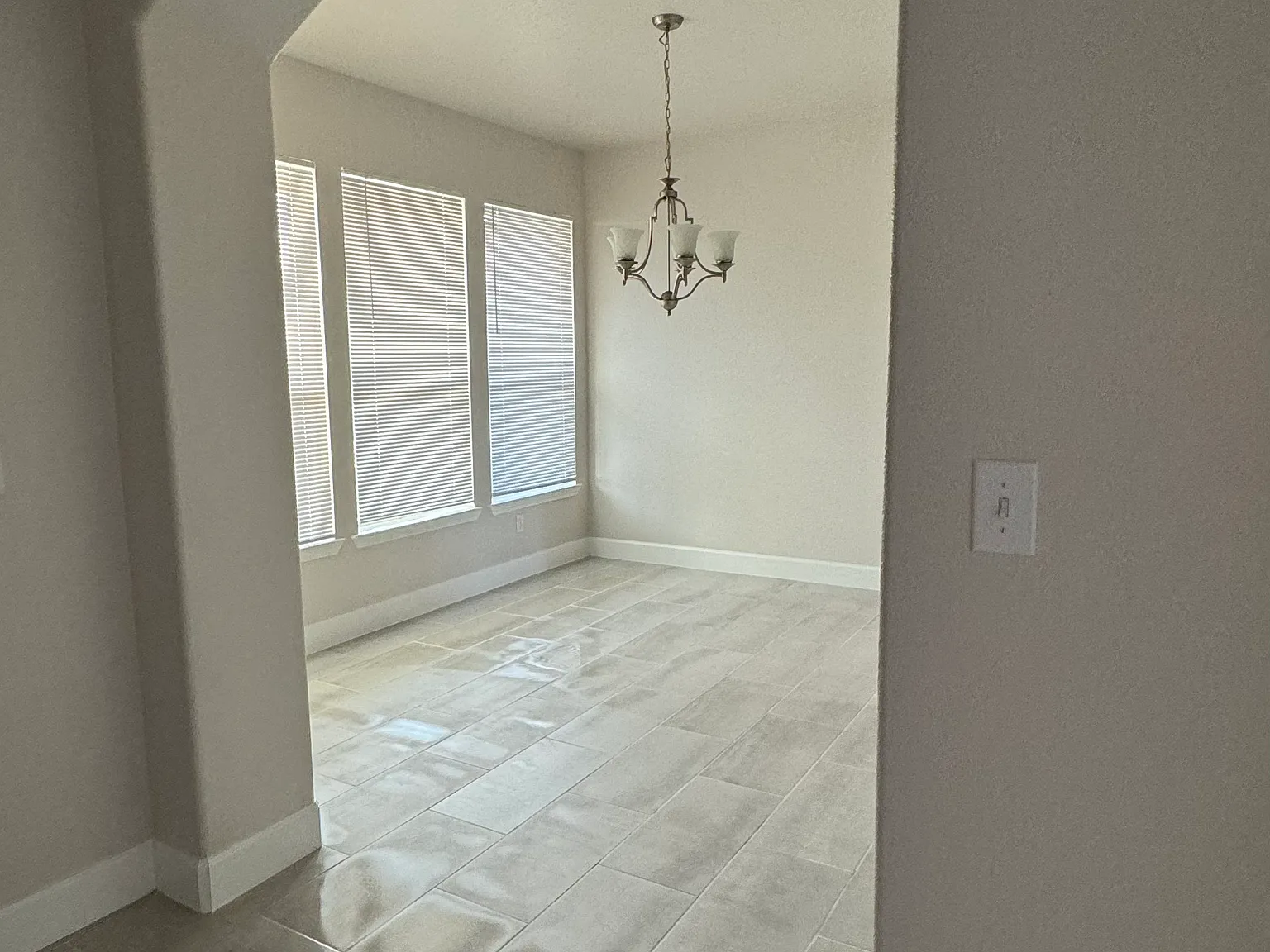 3 bed, 1543 sqft, $1,600 — Photo 2