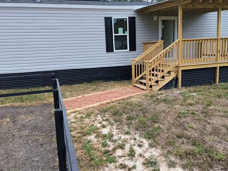 1031 Davis Rd — Photo 7