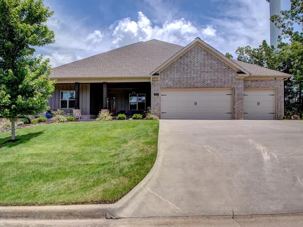 88 Falstone Dr, Little Rock, AR 72223