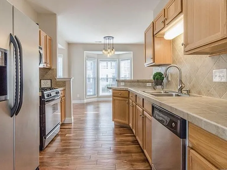 12331 Verdant Ct — Photo 2