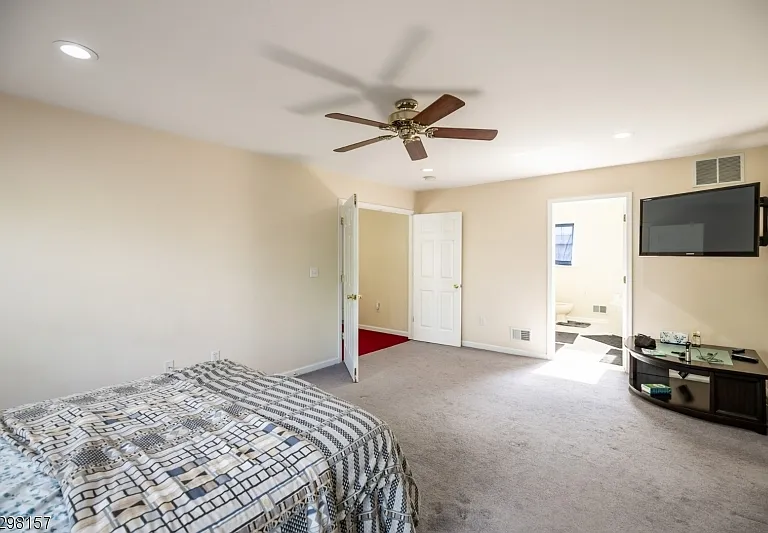 29 Vocisano Ct — Photo 42