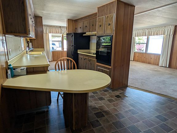 5th image of 2252 Table Rock Rd Space 17