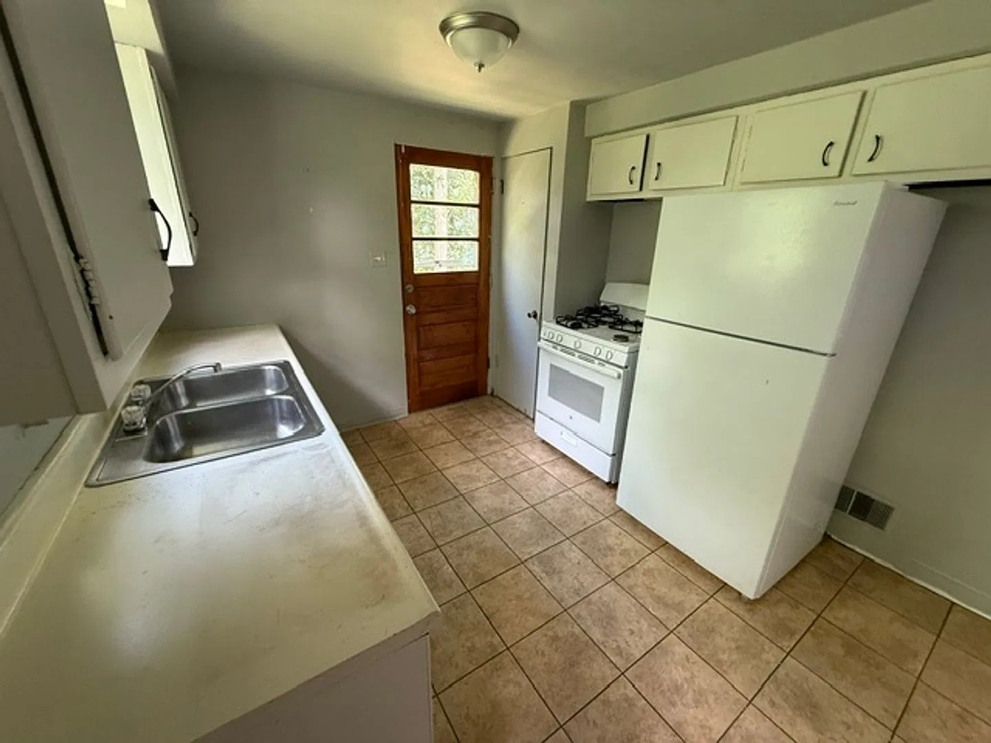 2320 Milburn Street- Campbell — Photo 4