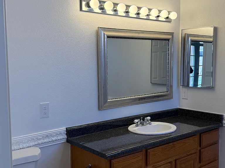 4820 Patterson Ave — Photo 15