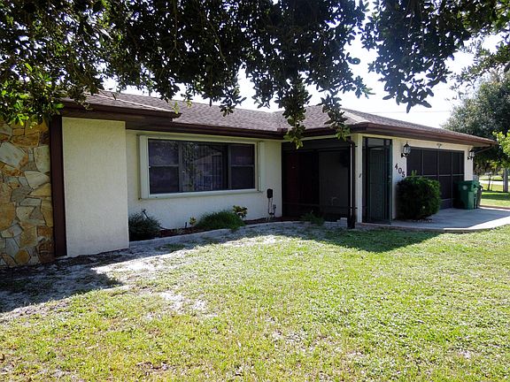 2nd image of 405 SE Seabreeze Lane