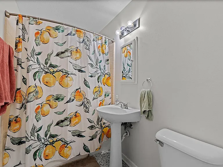 506 N Greensboro St #45 — Photo 4
