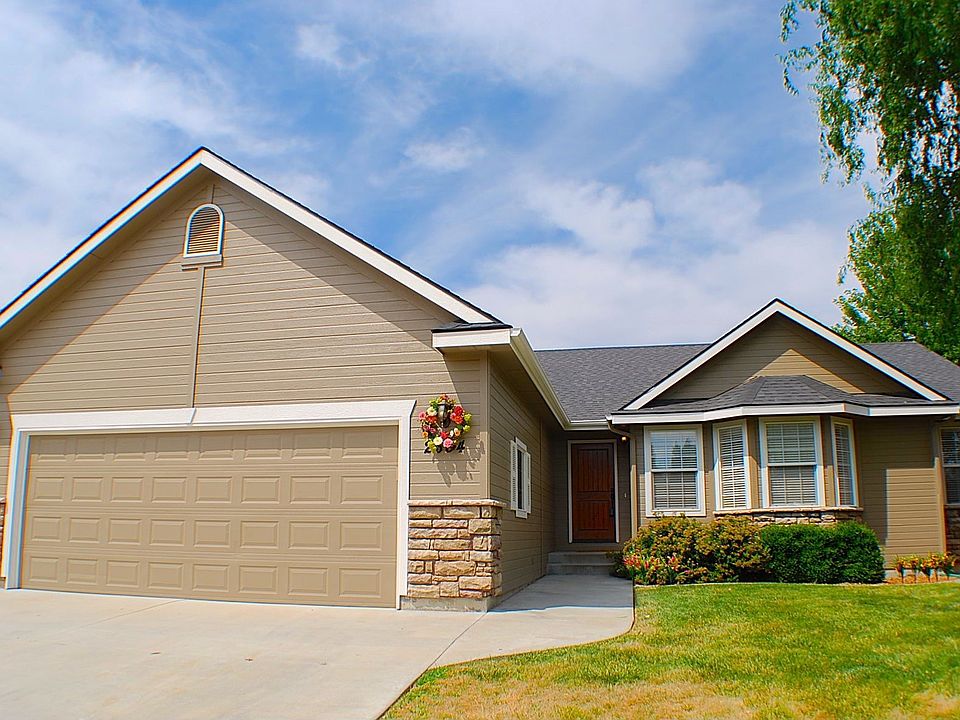 1st image of 2684 E Brierfield Dr