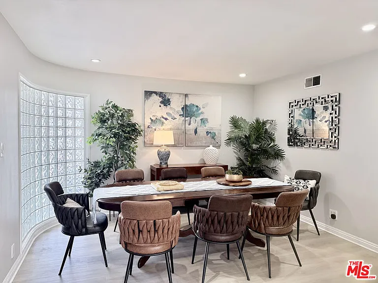 6605 S Sherbourne Dr — Photo 10