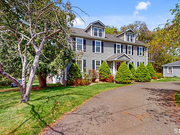 2nd image of 40 Middlefield Street