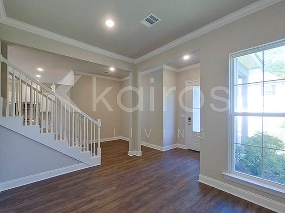 2nd image of 6405 Roux Dr