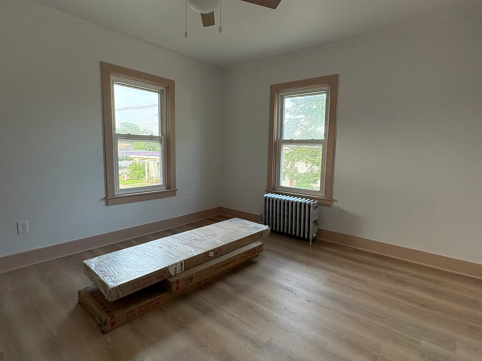 3 bed, 1100 sqft, $2,700 — Photo 3