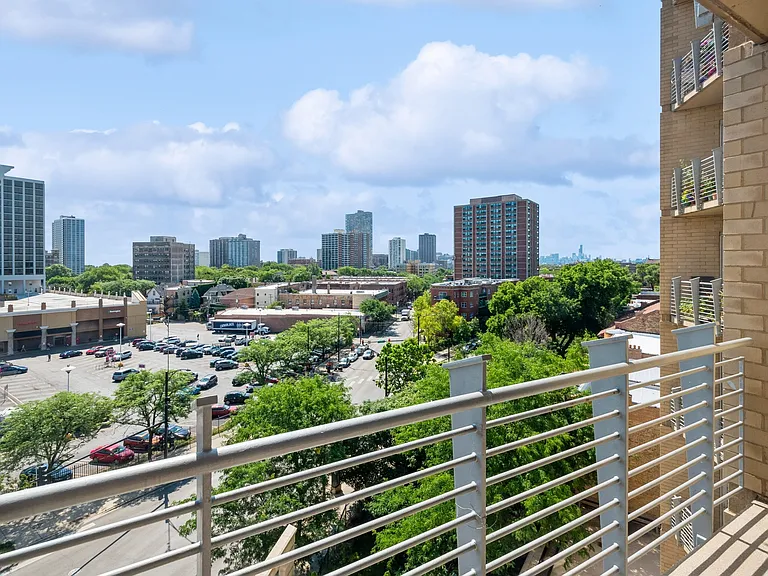 4350 N Broadway St #703 — Photo 15