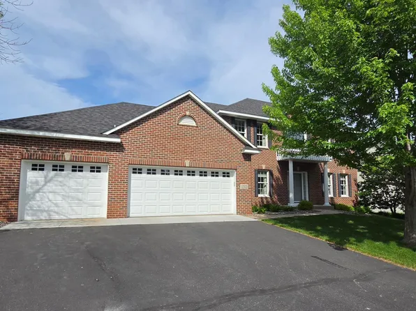 12322 Jasper Ln, Eden Prairie, MN 55347