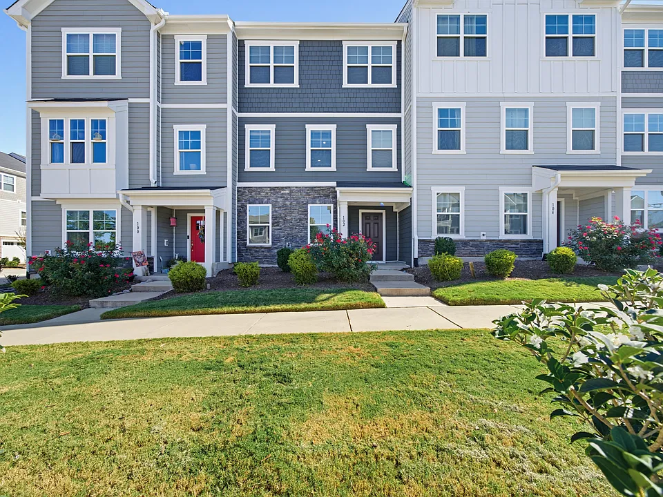 102 Maple Grove Ln #1