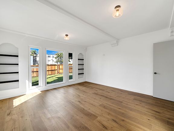 2nd image of 4014 W Adams Blvd