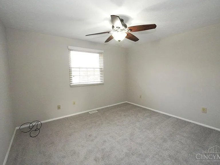 1382 Firethorne Dr — Photo 14