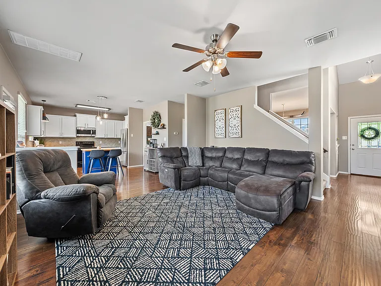 5221 Cicero Dr — Photo 12