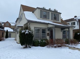 108 Lincoln Cir, Kohler, WI 53044