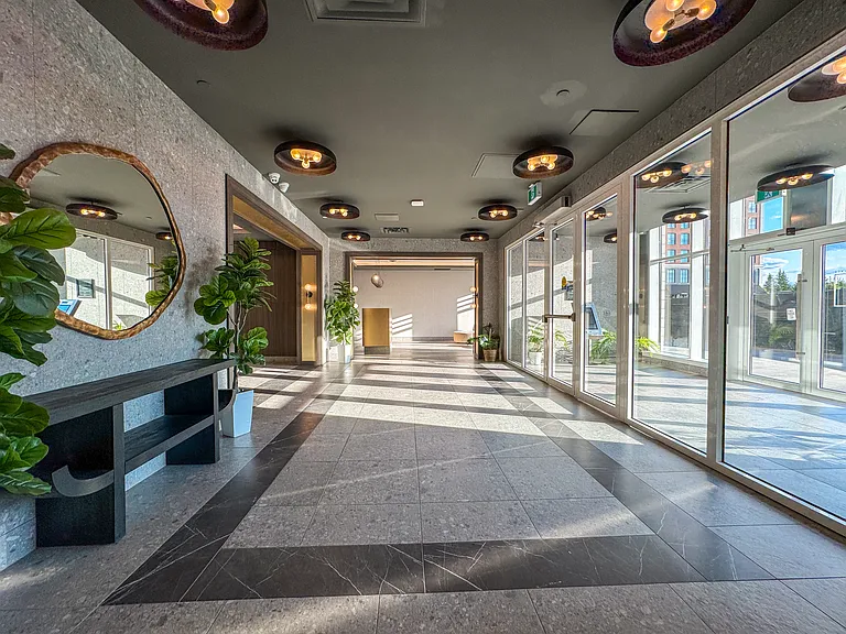 150 Marketplace Ave — Photo 32