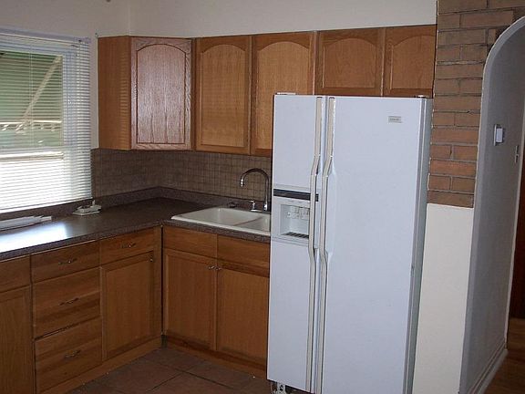 5th image of 5633 Vivian Pl