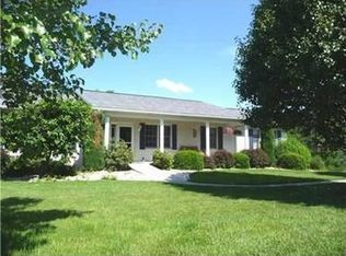 109 N Hazelnut Dr, Mount Pleasant, PA 15666