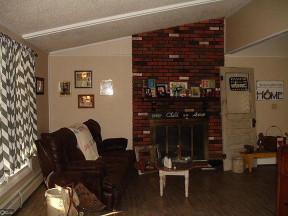 5th image of 818 N Lincoln St