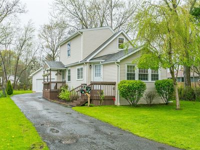 27 Burben Way, Rochester, NY, 14624