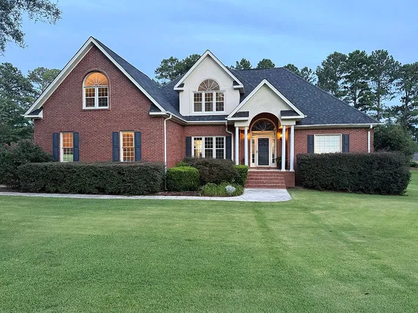 629 Fairway Lakes Rd, Greenwood, SC 29649