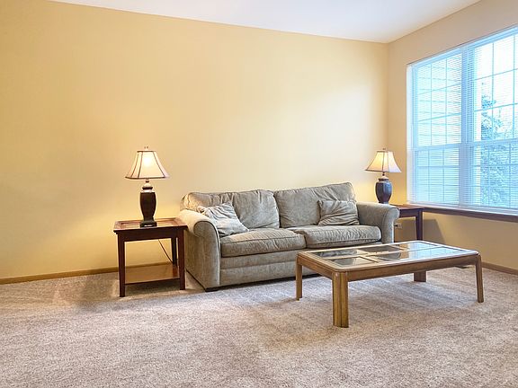 5th image of 2411 Courtyard Cir Unit 2