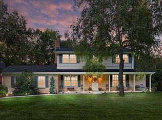 14750 Club Dr, Elm Grove, WI 53122