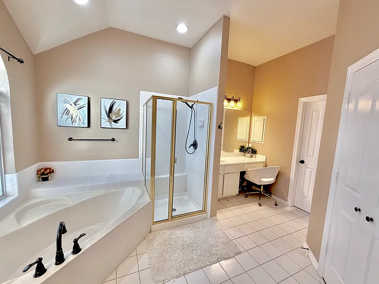 8902 Watersway Dr — Photo 13