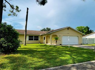 1221 Georgetowne Pl, Sarasota, FL 34232