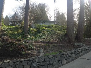 8615 NE 169th St, Kenmore, WA 98028